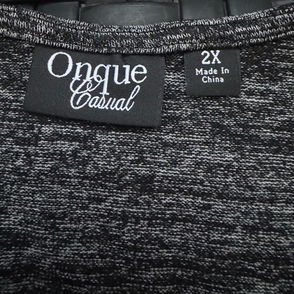 Onque Casual Woman's Graphic Sequined Bling Dress Peeking Santa Teacher Plus 2X - Picture 3 of 7